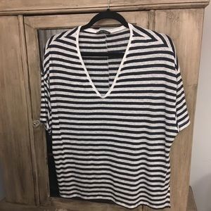 Zara v-neck Tee